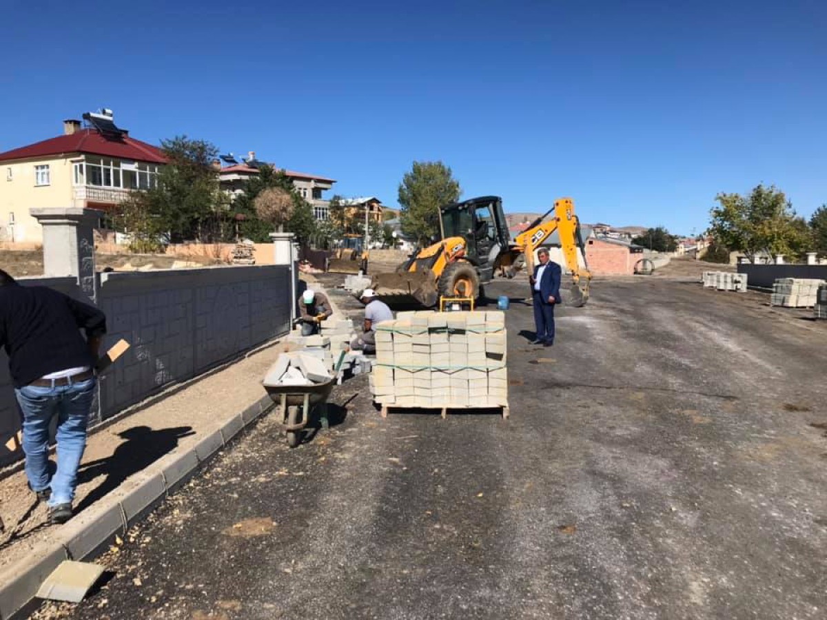 Mezarlık Yol ve Duvar Yenileme Çalışmaları